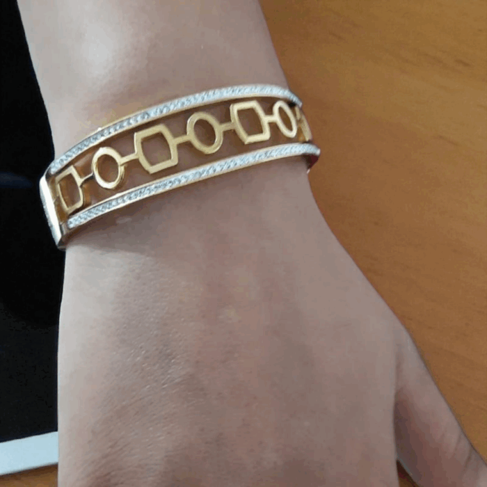 Zaynika Dual-Tone Bracelet (6) Zaynika Dual-Tone Bracelet (6)